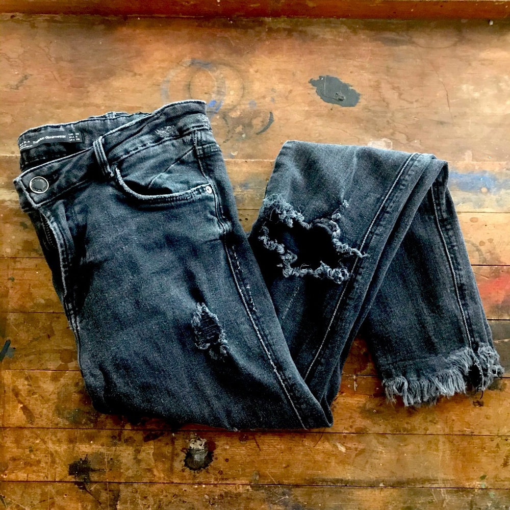 Zara Trafaluc denimwear black distressed skinnies